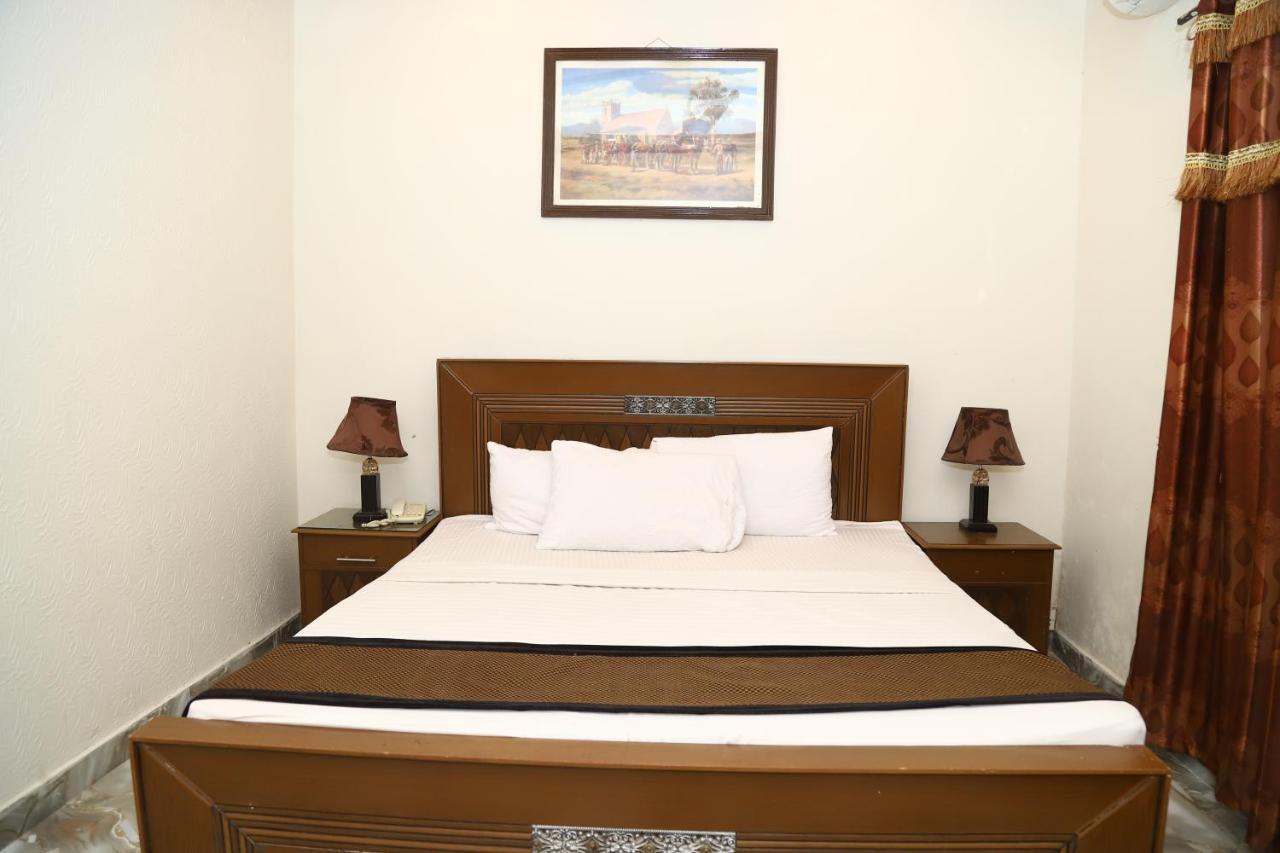 Hotel Green Fort Gulberg Lahor Kültér fotó