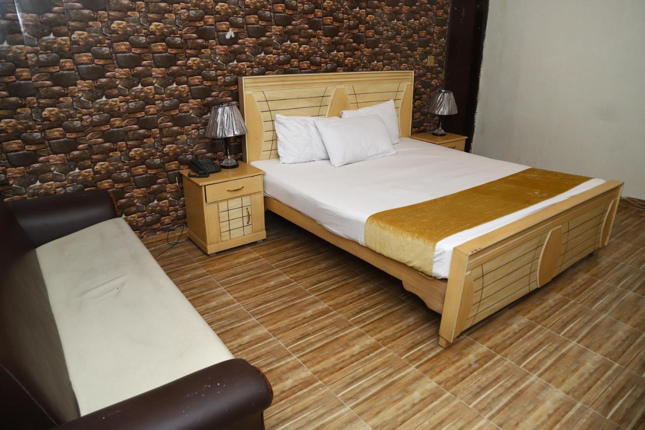 Hotel Green Fort Gulberg Lahor Kültér fotó