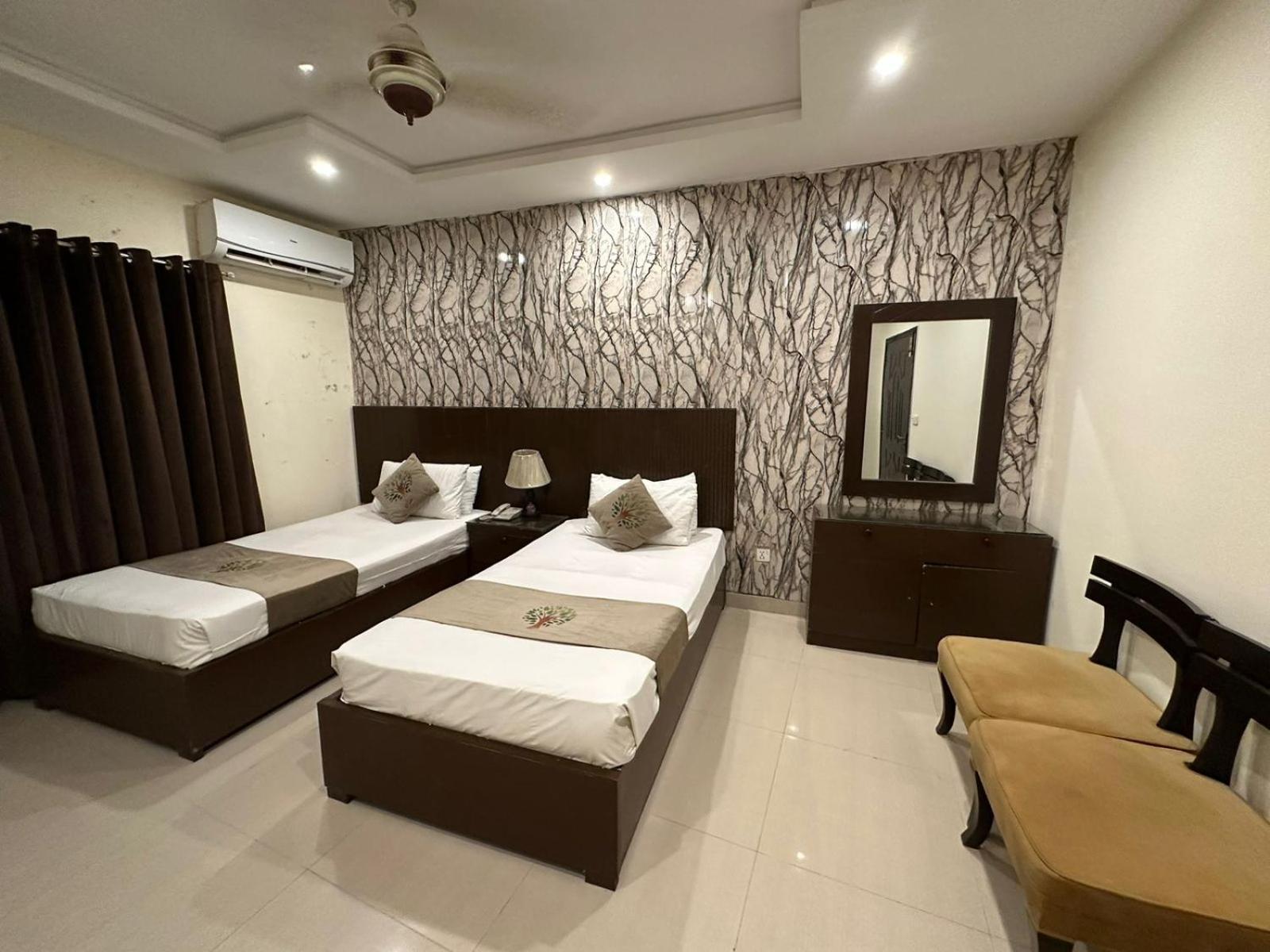 Hotel Green Fort Gulberg Lahor Kültér fotó